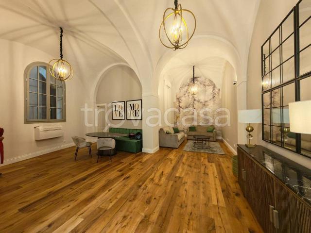 Trilocale in vendita a Firenze via Romana, Santo Spirito