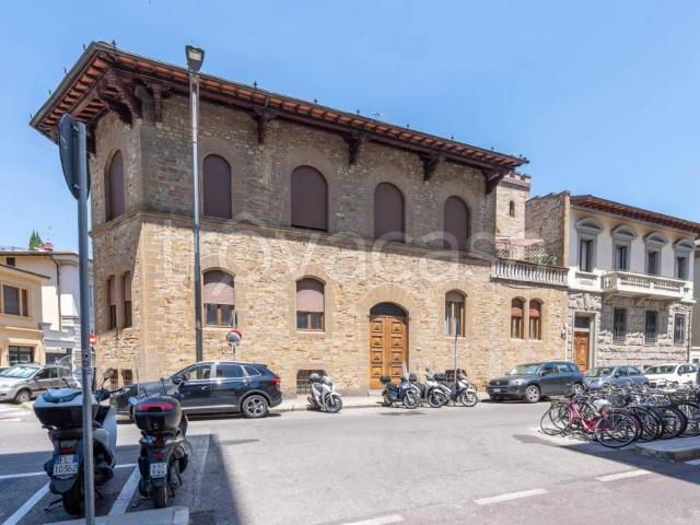 Trilocale in vendita a Firenze via Scipione Ammirato, 50, Mazzini Oberdan