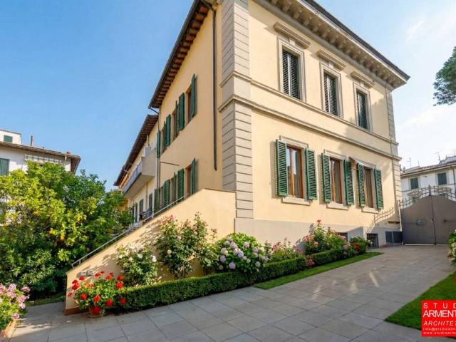Trilocale in vendita a Firenze viale Edmondo De Amicis, Campo di Marte
