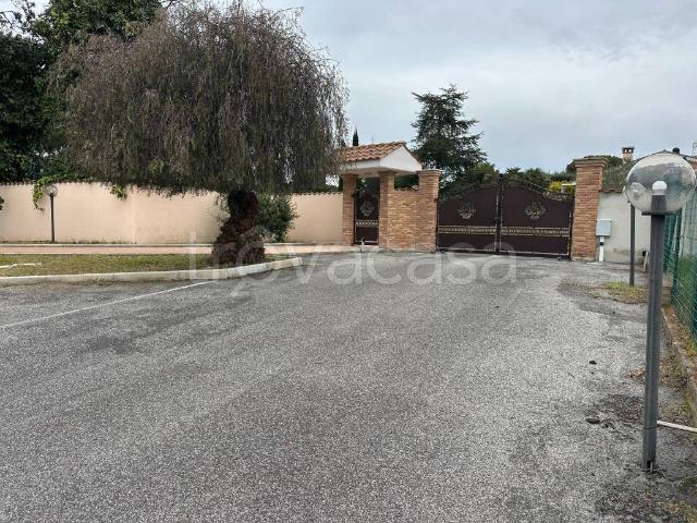 Trilocale in vendita a Fiumicino via Aurelia, 2348, Aranova