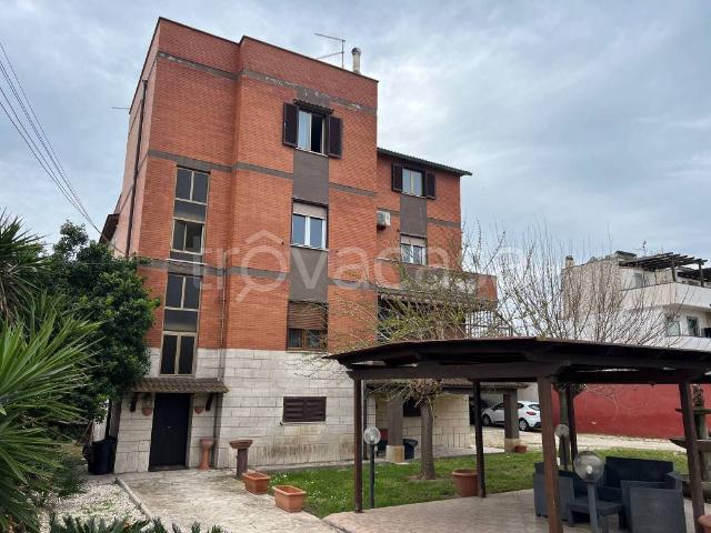 Trilocale in vendita a Fiumicino via delle Perle, Focene