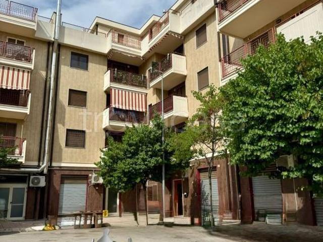 Trilocale in vendita a Foggia via Donato Caroprese, 9, Provincia Nuova Ospedale