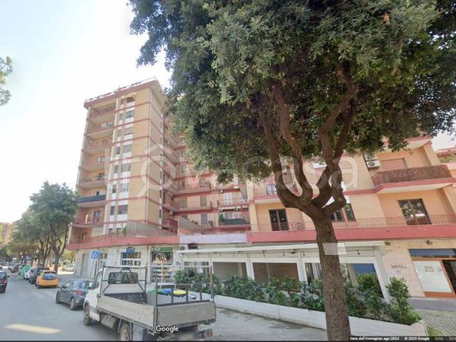 Trilocale in vendita a Foggia viale Michelangelo, 145, San Pio X