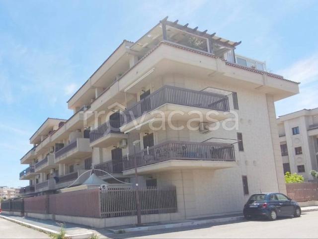 Trilocale in vendita a Foggia, Macchia Gialla Ordona Sud