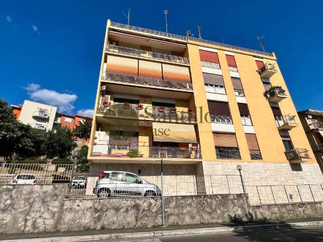 Trilocale in vendita a Frascati viale Enrico Fermi, 22