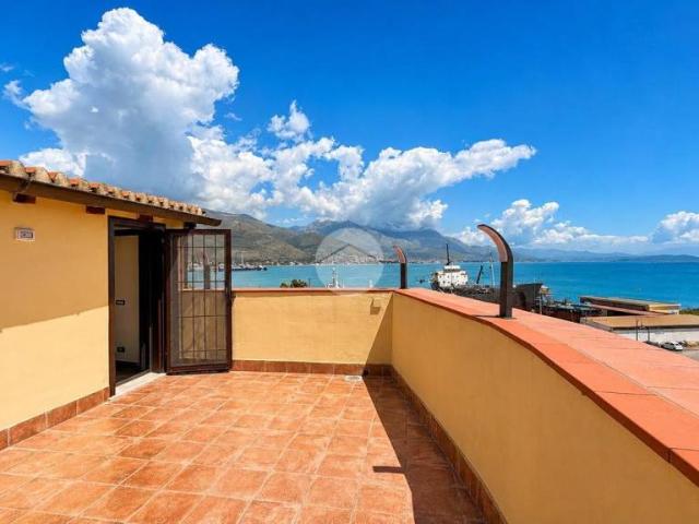 Trilocale in vendita a Gaeta vicolo borgo vecchio, 7