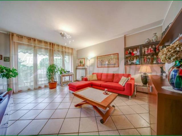 Trilocale in vendita a Gallarate via dei salici, Caiello