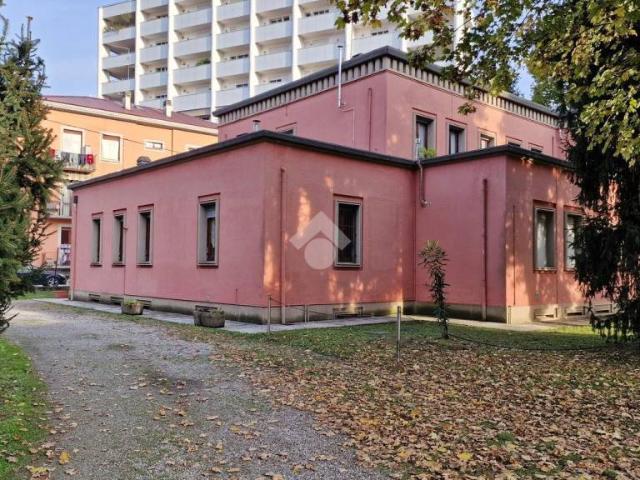 Trilocale in vendita a Gallarate via l. Riva, 17, Cascinetta