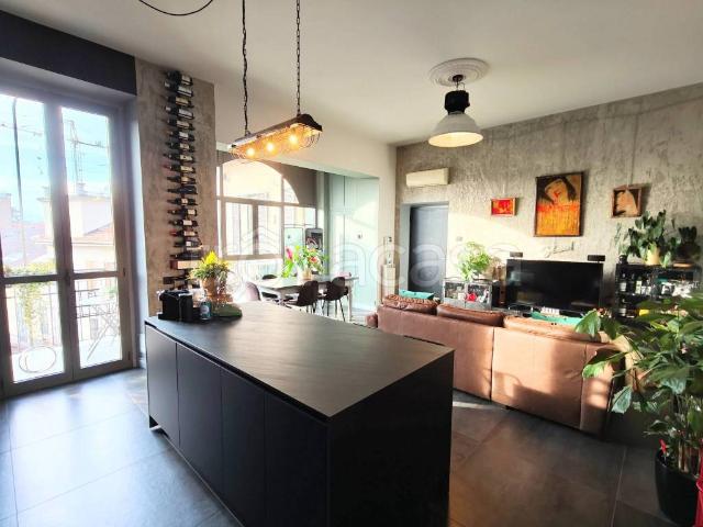 Trilocale in vendita a Gallarate, Centro