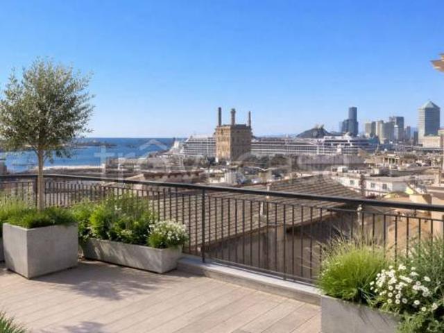 Trilocale in vendita a Genova via Balbi, 28, Prè