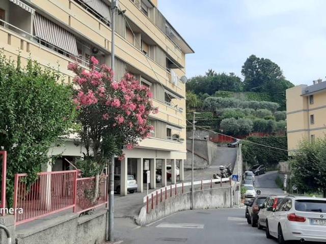 Trilocale in vendita a Genova via Giuseppe Sapeto, 17, Borgoratti