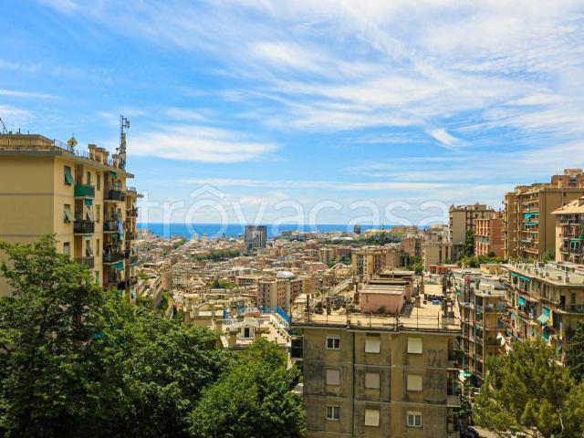 Trilocale in vendita a Genova via Giovanni Gribodo, 20, Marassi