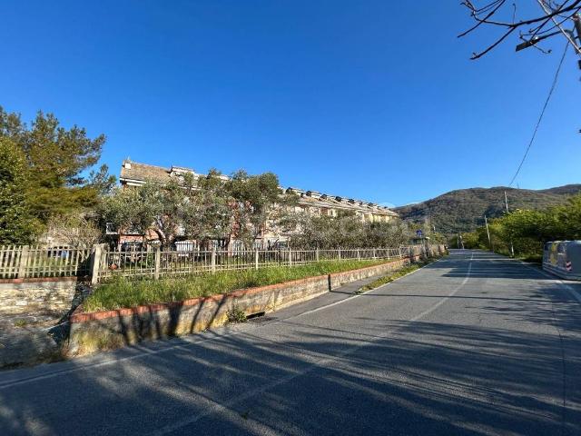 Trilocale in vendita a Genova via di Pino, 50, Molassana