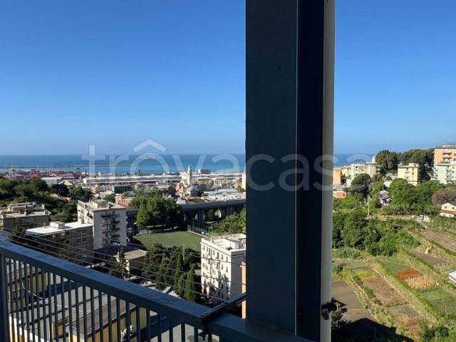 Trilocale in vendita a Genova via Ernesto Stassano, 12, Pra'
