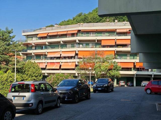 Trilocale in vendita a Genova via Mario Sordi, Borzoli