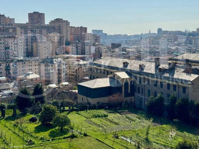 Trilocale in vendita a Genova via Sacheri, 6, Marassi