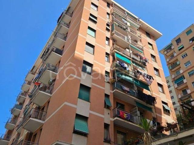 Trilocale in vendita a Genova via Tortona, 7B, Staglieno