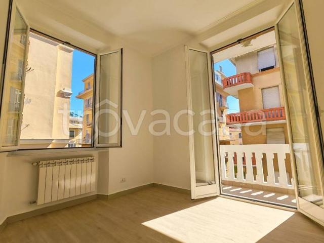Trilocale in vendita a Genova via Tevere, 3, Pegli