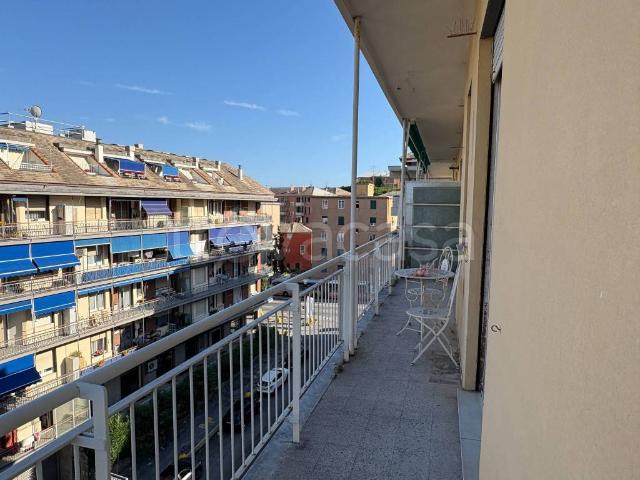 Trilocale in vendita a Genova via Timavo, Borgoratti