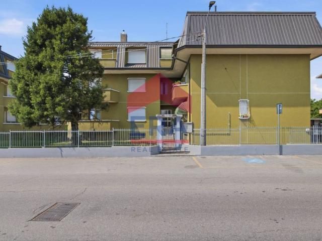 Trilocale in vendita a Gerenzano via Manzoni, 24