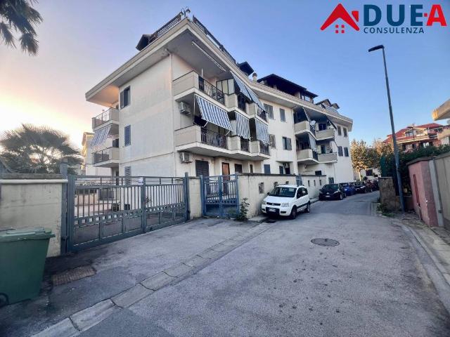 Trilocale in vendita a Giugliano in Campania corso Campano