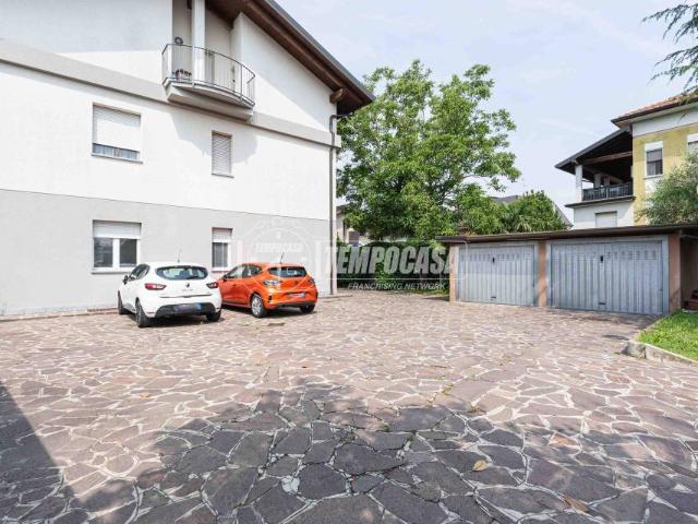 Trilocale in vendita a Giussano via battaglione edolo