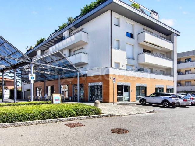 Trilocale in vendita a Giussano viale Brianza