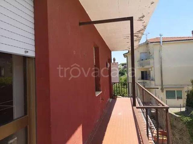 Trilocale in vendita a Ischia di Castro via Dante Alighieri