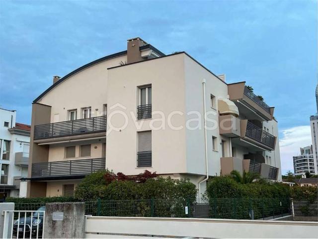 Trilocale in vendita a Jesolo via berlino, 17