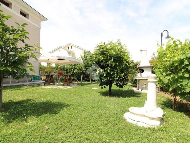 Trilocale in vendita a Jesolo via e. Peron, 43