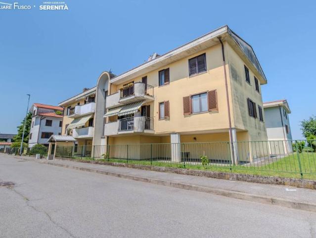 Trilocale in vendita a Lurani, Caselle Lurani