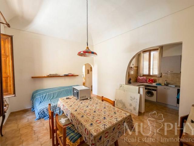 Trilocale in vendita a La Maddalena, Centro Storico