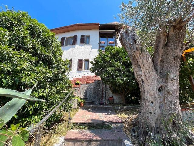 Trilocale in vendita a La Spezia via 20 Gennaio 1945, 28, La Pieve San Venerio