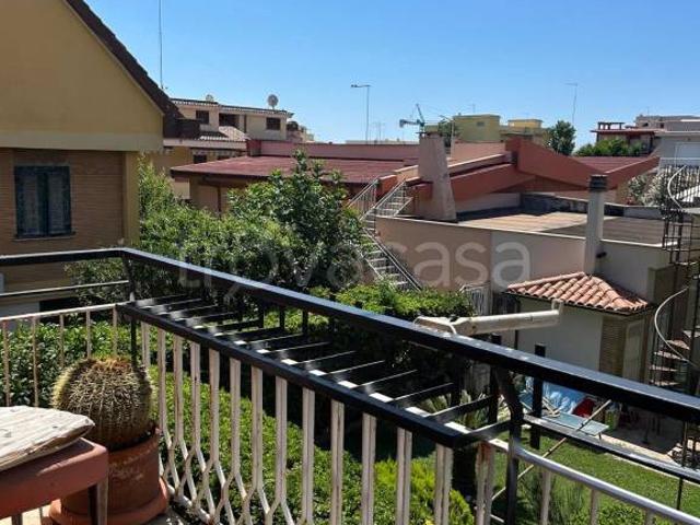 Trilocale in vendita a Ladispoli via del Porto