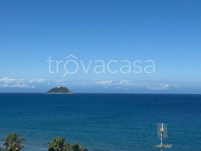 Trilocale in vendita a Laigueglia via Concezione