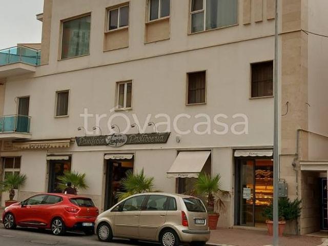 Trilocale in vendita a Latina viale 18 Dicembre, 28, Centro città