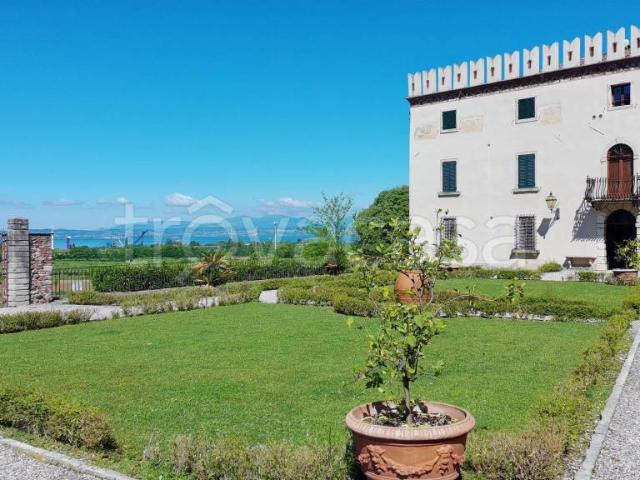 Trilocale in vendita a Lazise via Castello, 35