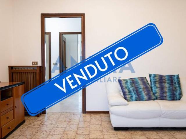 Trilocale in vendita a Legnago via Luigi Barzini, 3