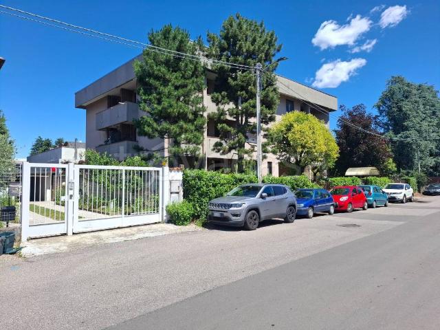 Trilocale in vendita a Legnano via Lombardia, 6, San Bernardino