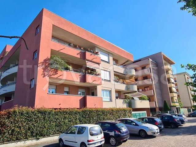 Trilocale in vendita a Legnano via Romagna, 27, Nuovo Ospedale San Paolo