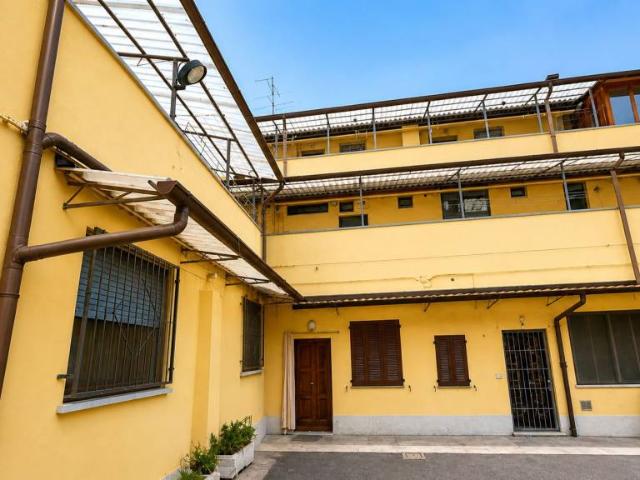 Trilocale in vendita a Lentate sul Seveso piazza Fiume, 8