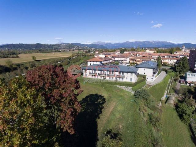 Trilocale in vendita a Lomagna