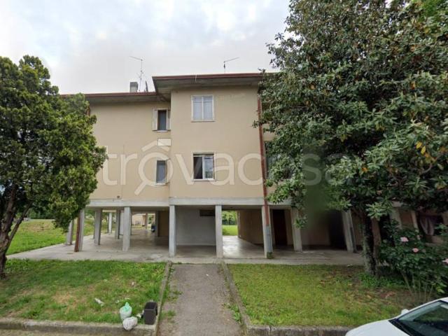 Trilocale in vendita a Lonigo via g. Mossolin, 6