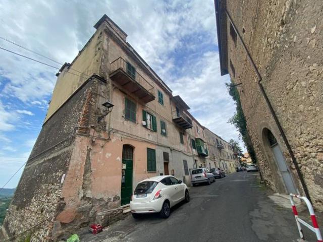 Trilocale in vendita a Palombara Sabina