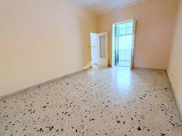 Trilocale in vendita a Palermo largo Orlando, 5, Noce