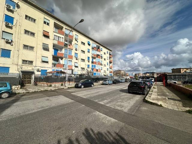 Trilocale in vendita a Palermo via Giuseppe Maniaci, 13, Guadagna