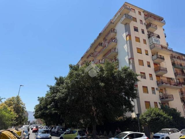 Trilocale in vendita a Palermo via Uditore, Uditore Leonardo Da Vinci Alta