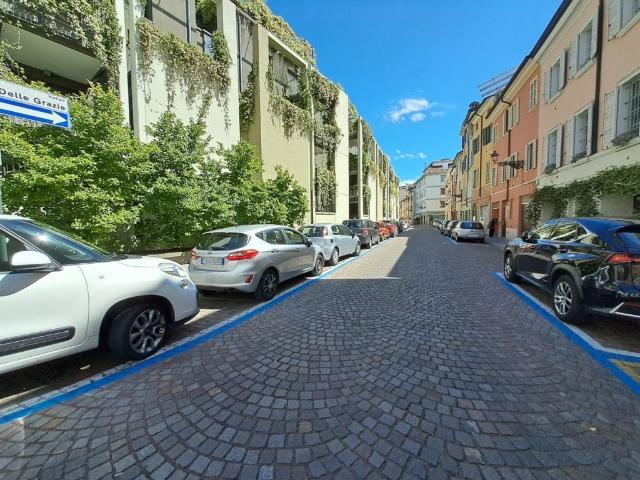 Trilocale in vendita a Parma, Centro Storico
