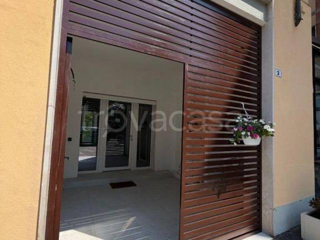 Trilocale in vendita a Parma strada Langhirano, 2, Montanara Cinghio