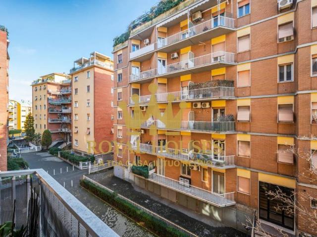 Trilocale in vendita a Parma via Emilia Est, 20, San Lazzaro